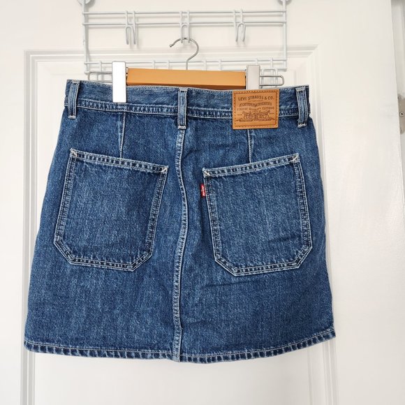 Levi's Mini Skirt - Picture 2 of 7